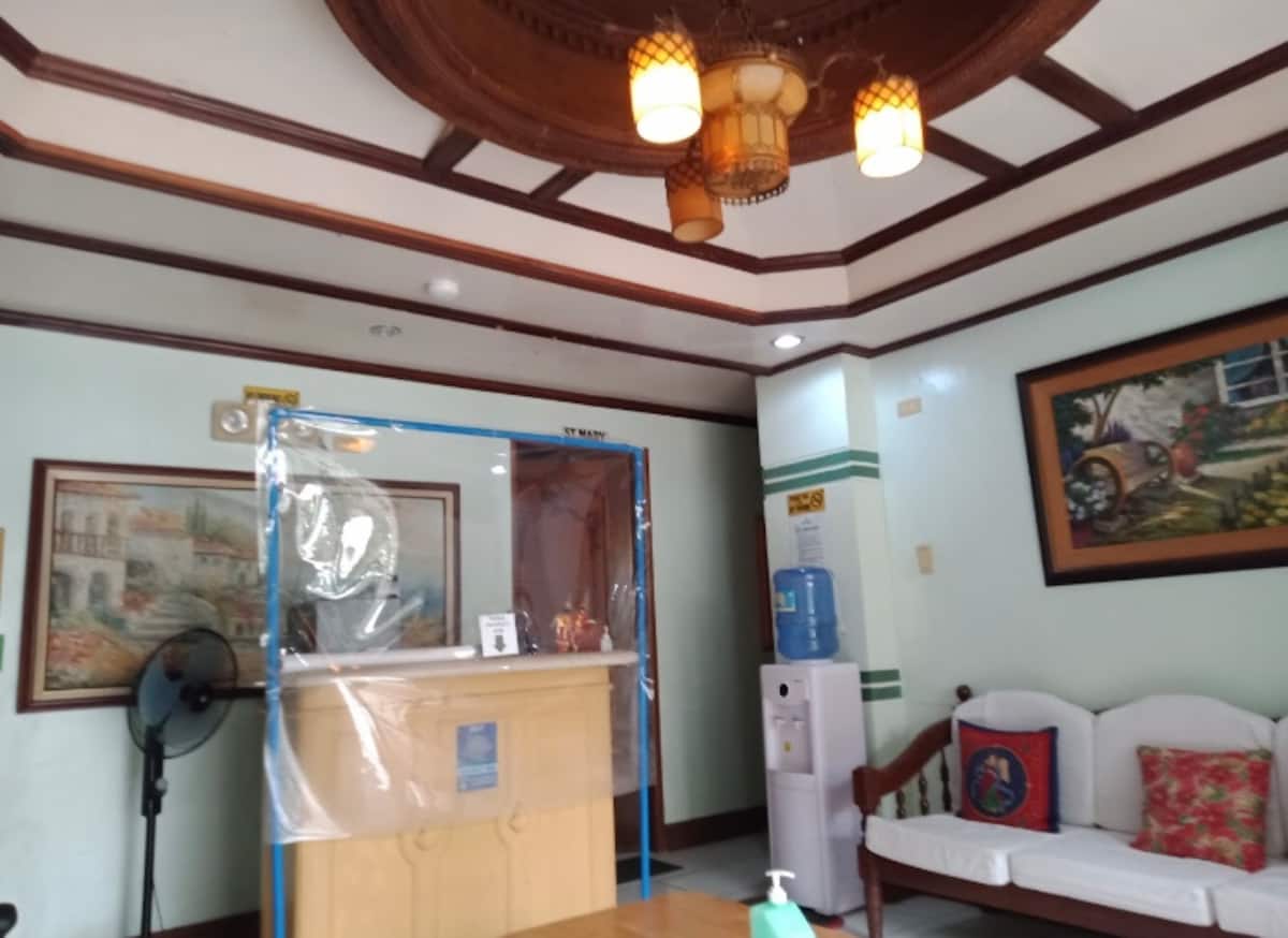 Eastpoint Hotel
