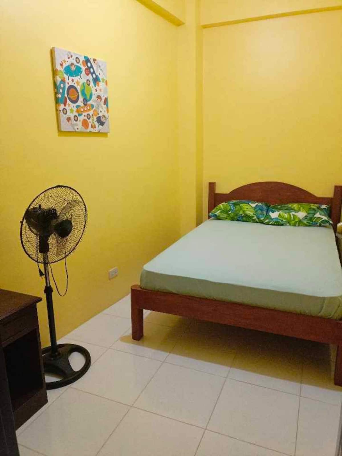Jethro's Hotel and Resto photo 4