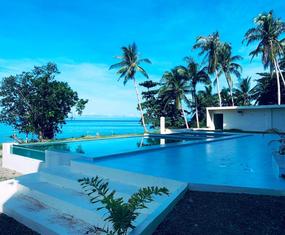 Marina Marinduque Hotel and Resort photo 4