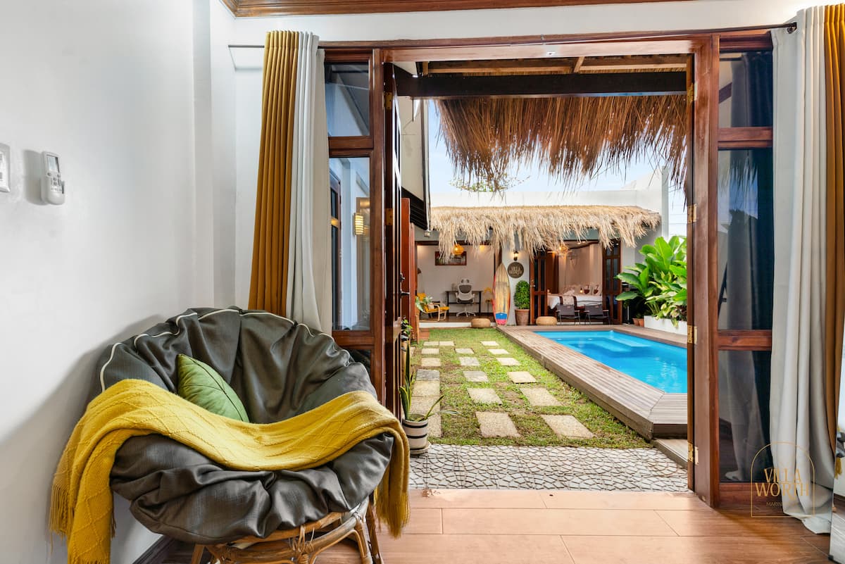 VIlla Worth Bali-Inspired Villa with Private Pool photo 2